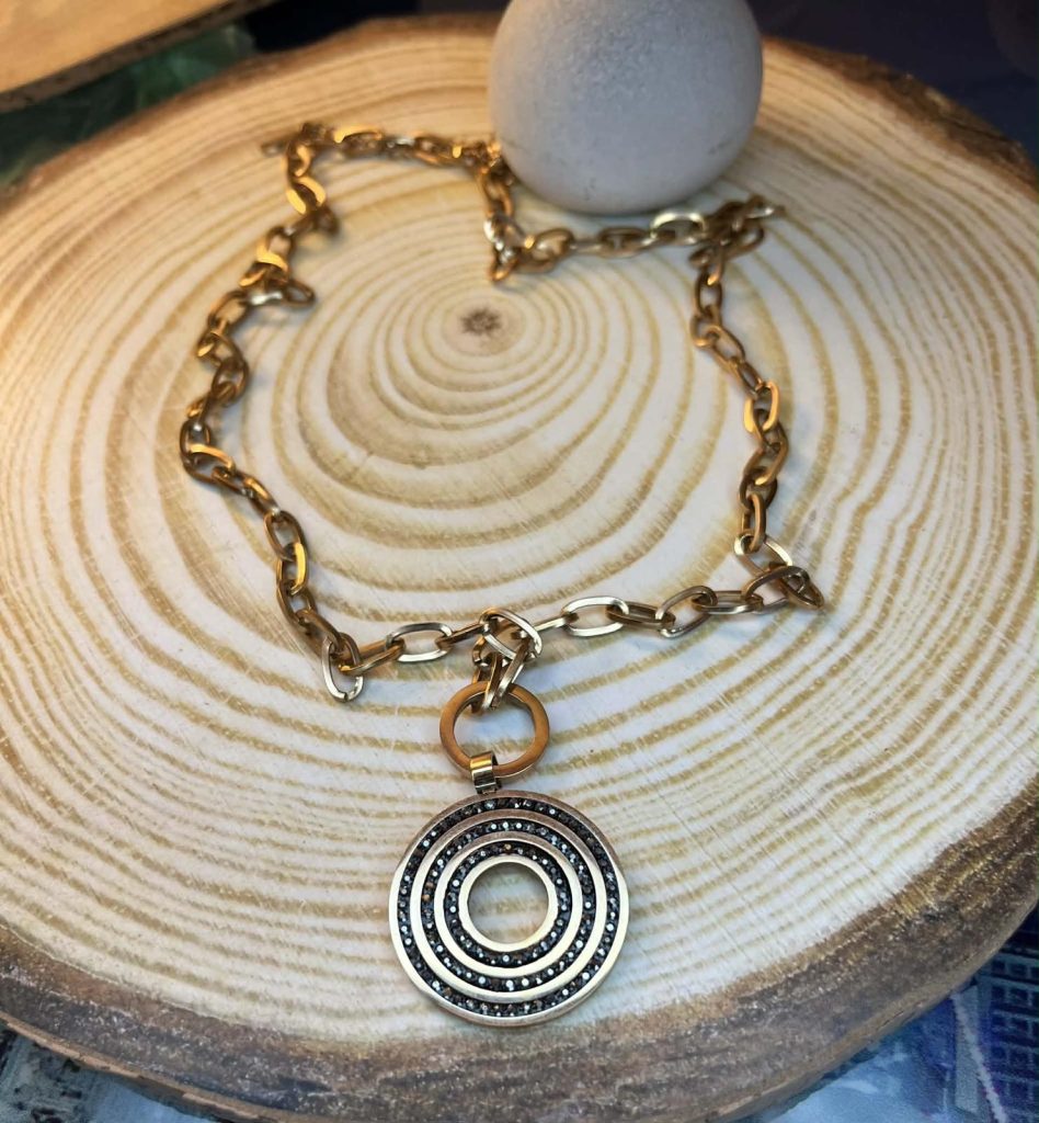 ✨ UShine.gr: Ατσάλινο κολιέ με χρυσή αλυσίδα & γεωμετρικό κυκλικό μοτίφ No 1293