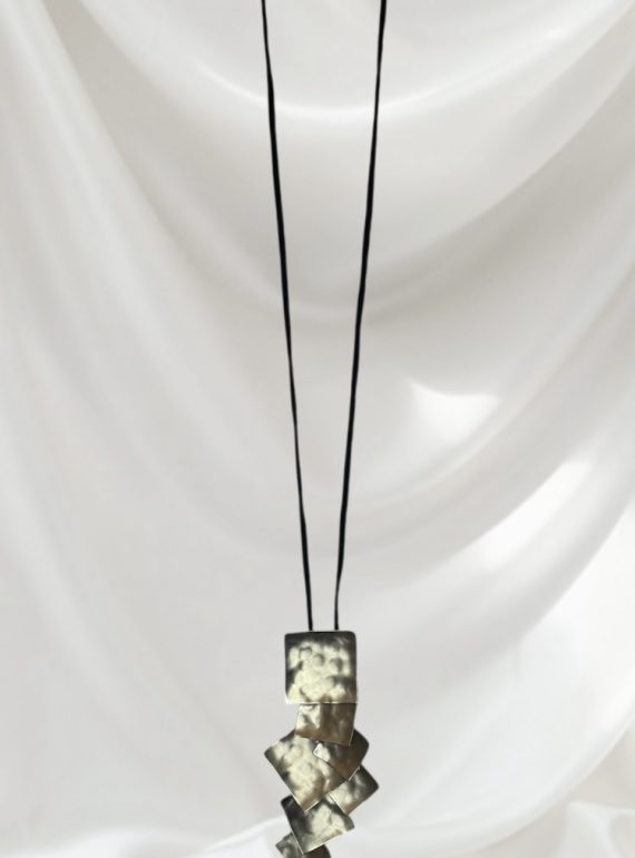 ✨ UShine.gr: Χειροποίητο statement κολιέ με γεωμετρικά μεταλλικά στοιχεία No 1309