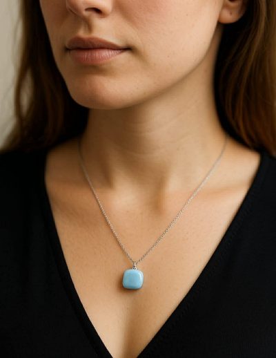 ✨ UShine.gr: Ατσάλινο κολιέ με minimal γαλάζια πέτρα No 1313