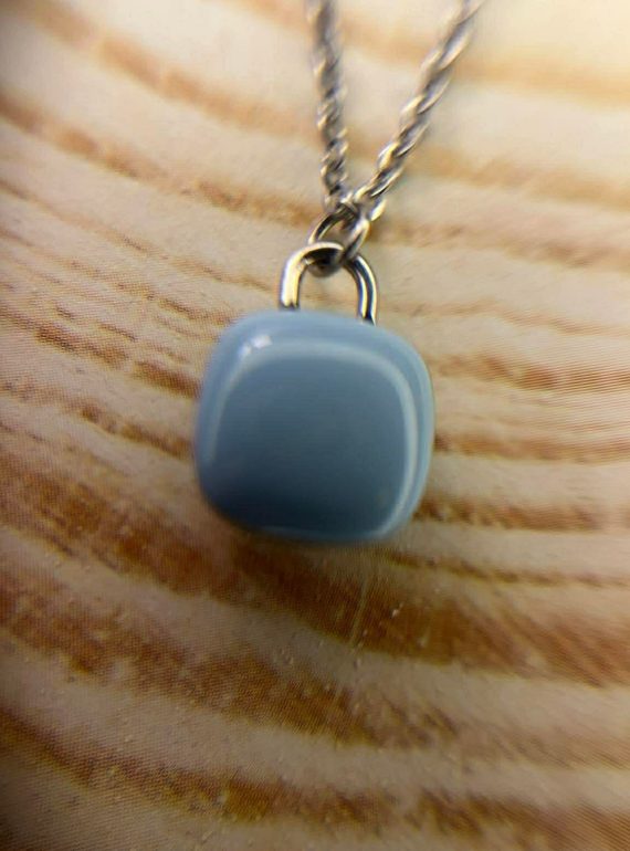 ✨ UShine.gr: Ατσάλινο κολιέ με minimal γαλάζια πέτρα No 1313