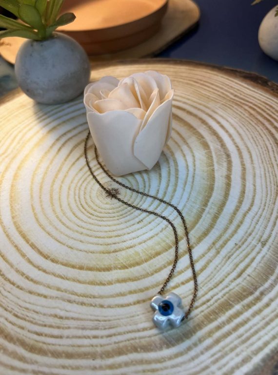 ✨ UShine.gr: Κολιέ τετράφυλλο ματάκι με λευκό κεραμικό στοιχείο No 1315