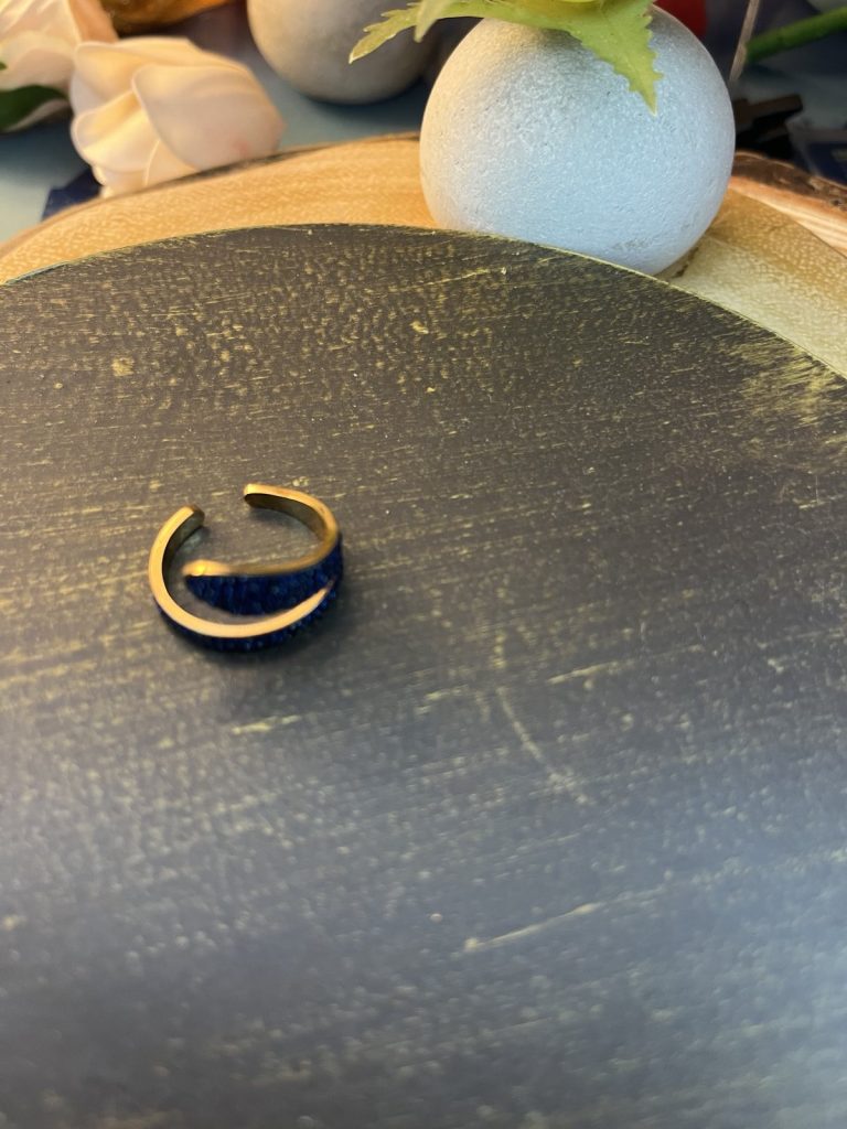 ✨ UShine.gr: Ατσάλινο wrap δαχτυλίδι με μπλε κρύσταλλα (ροζ-χρυσό) No 1327