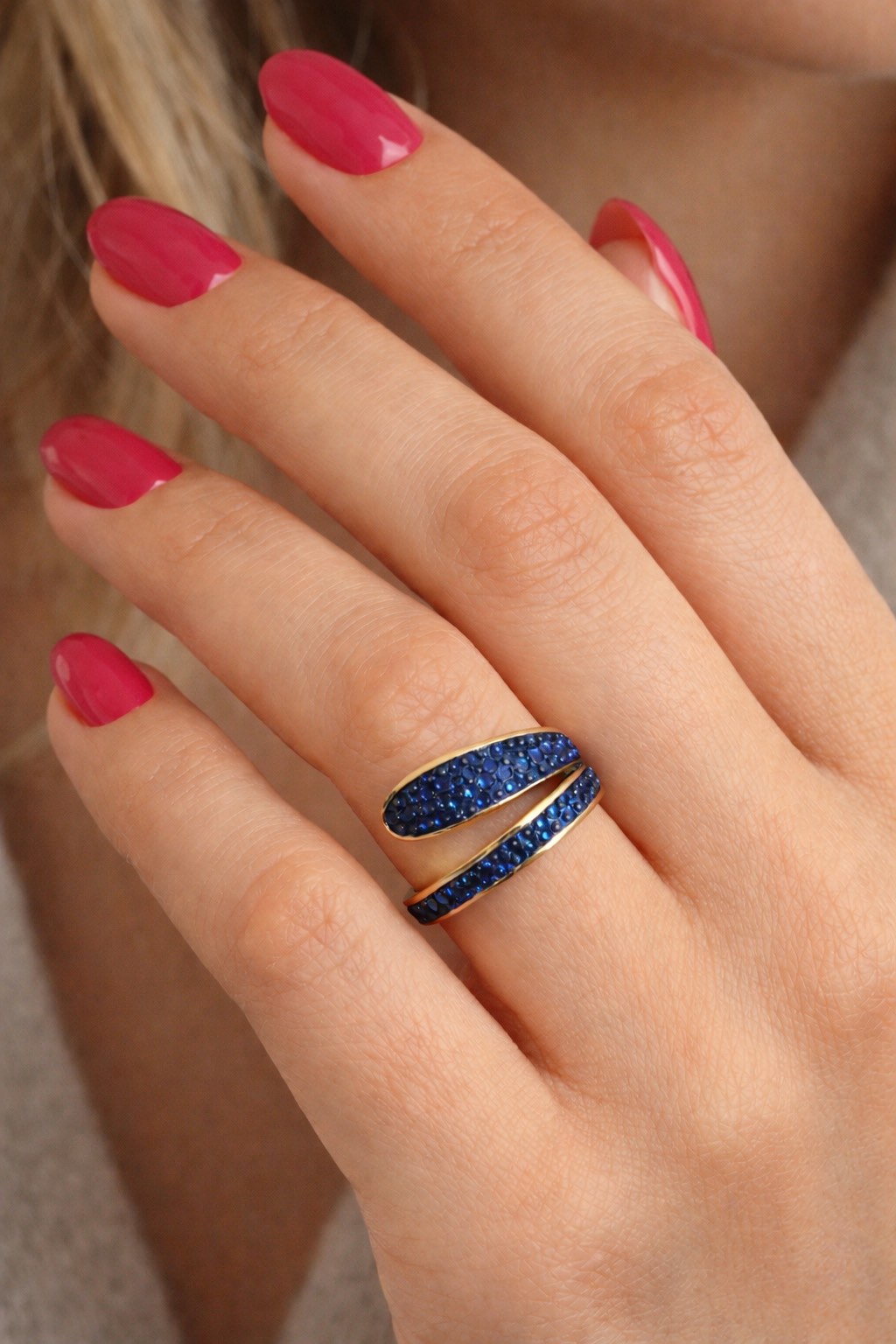 ✨ UShine.gr: Ατσάλινο wrap δαχτυλίδι με μπλε κρύσταλλα (ροζ-χρυσό) No 1327