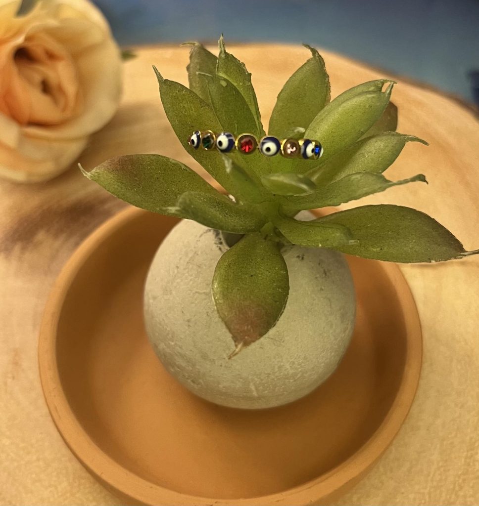 ✨ UShine.gr: Ατσάλινο δαχτυλίδι Evil Eye με πολύχρωμα κρυσταλλάκια (ροζ-χρυσό) No 1329