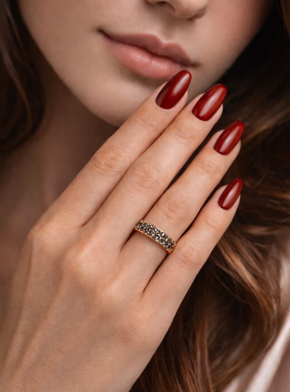 ✨ UShine.gr: Ατσάλινο statement δαχτυλίδι με μαύρες πέτρες ζιργκόν (ροζ-χρυσό) No 1332