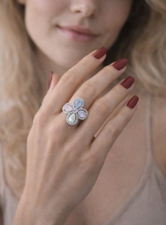 ✨ UShine.gr: Ατσάλινο statement δαχτυλίδι με γαλάζιο-ροζ-πράσινο-λευκό σμάλτο (ασημί) No 1334