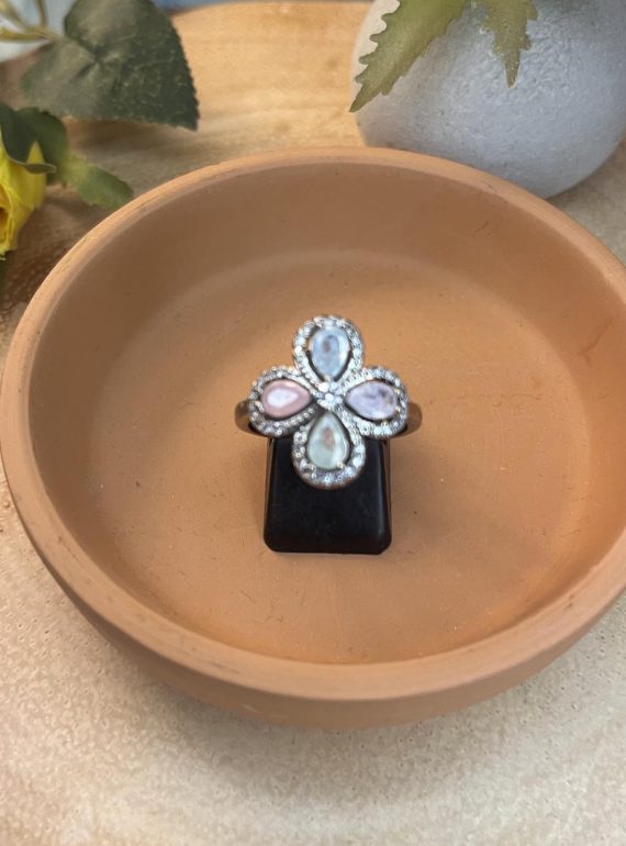 ✨ UShine.gr: Ατσάλινο statement δαχτυλίδι με γαλάζιο-ροζ-πράσινο-λευκό σμάλτο (ασημί) No 1334