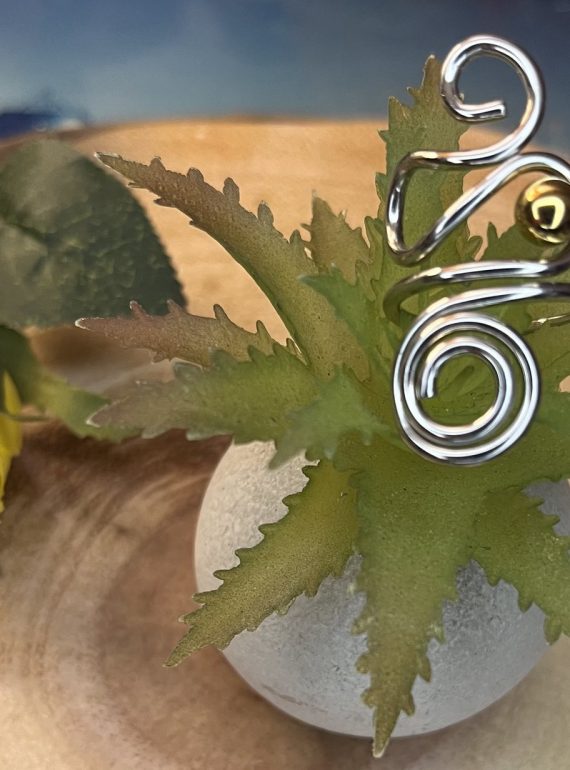 ✨ UShine.gr: Ατσάλινο statement δαχτυλίδι abstract spiral με χρυσή λεπτομέρεια (ασημί) No 1337