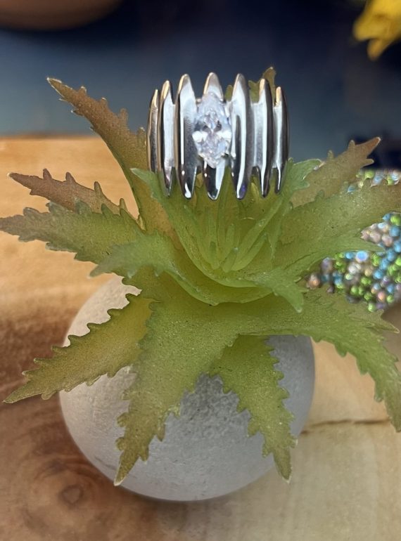 ✨ UShine.gr: Χειροποίητο Ατσάλινο statement δαχτυλίδι wide band με marquise κρύσταλλο (ασημί) No 7037