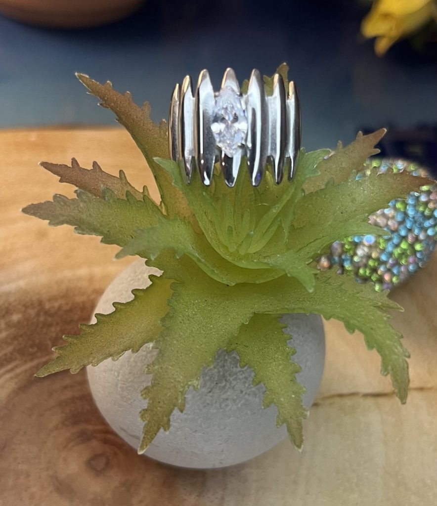 ✨ UShine.gr: Χειροποίητο Ατσάλινο statement δαχτυλίδι wide band με marquise κρύσταλλο (ασημί) No 7037