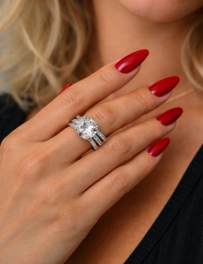 ✨ UShine.gr: Ατσάλινο statement δαχτυλίδι με τετράγωνο κρύσταλλο & pavé λεπτομέρειες No 1362