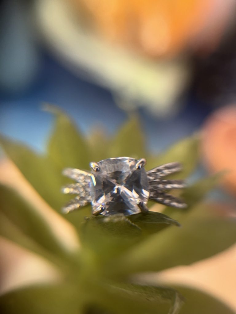 ✨ UShine.gr: Ατσάλινο statement δαχτυλίδι με τετράγωνο κρύσταλλο & pavé λεπτομέρειες No 1362