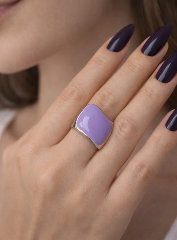 ✨ UShine.gr: Ατσάλινο statement δαχτυλίδι με glossy μωβ επιφάνεια (λιλά) No 1363