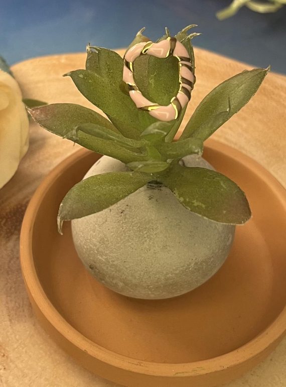 ✨ UShine.gr: Ατσάλινο statement δαχτυλίδι καρδιά με enamel λεπτομέρειες (ροζ & χρυσό) No 1367