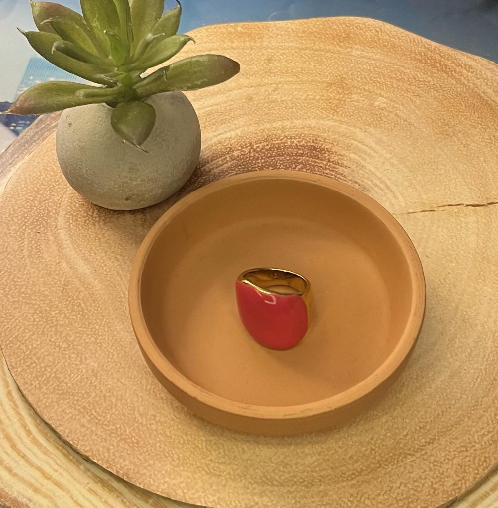 ✨ UShine.gr: Ατσάλινο statement δαχτυλίδι με κόκκινο σμάλτο (ασημί) No 1368