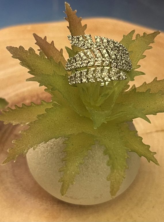 ✨ UShine.gr: Ατσάλινο statement δαχτυλίδι φύλλο με κρυστάλλινες λεπτομέρειες (ασημί) No 1370