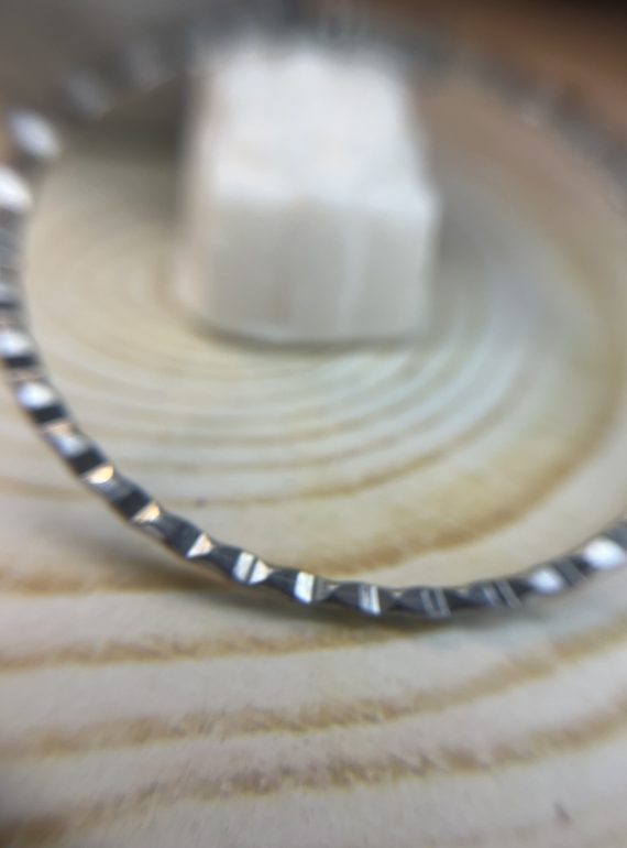 ✨ UShine.gr: Ατσάλινα statement σκουλαρίκια κρίκοι με σφυρήλατη υφή (ασημί) No 1372