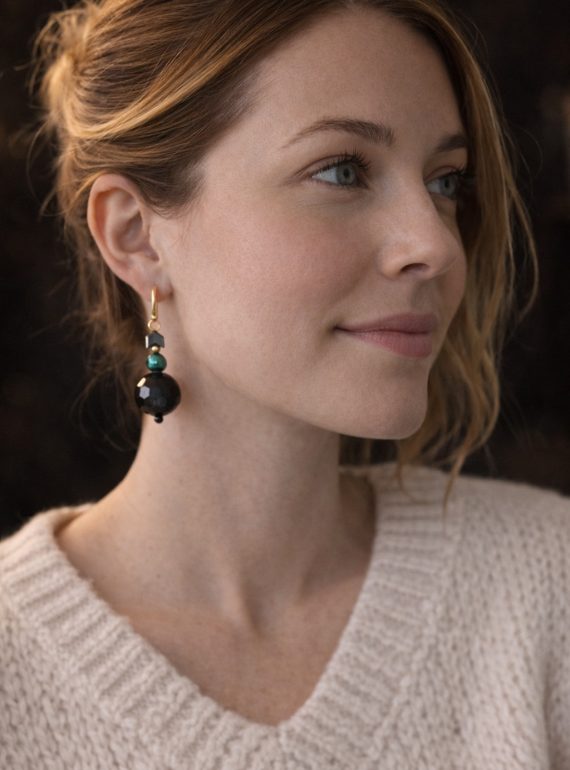 ✨ UShine.gr: Ατσάλινα σκουλαρίκια με μαύρες χάντρες & μεταλλικές λεπτομέρειες No 1375