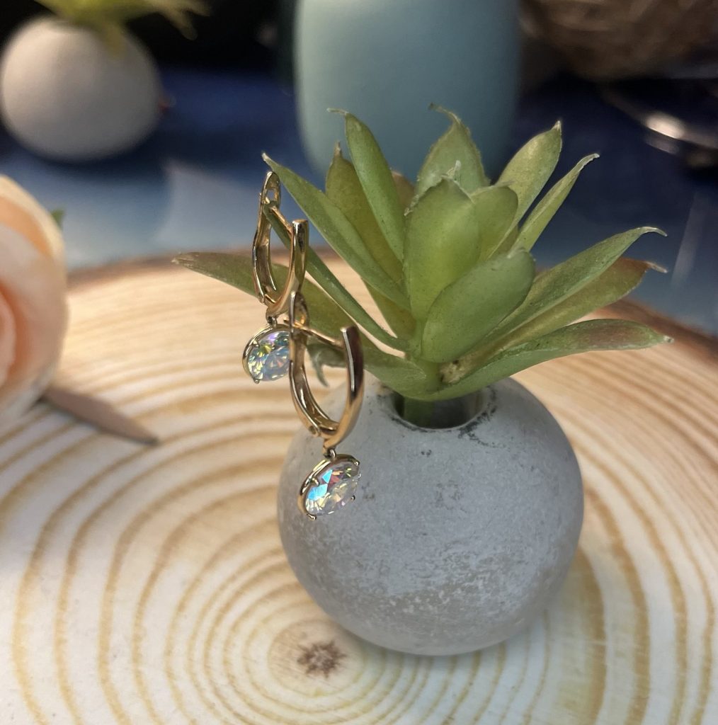 ✨ UShine.gr: Ατσάλινα σκουλαρίκια κρίκος με κρεμαστό κρύσταλλο Aurora (χρυσό) No 1376