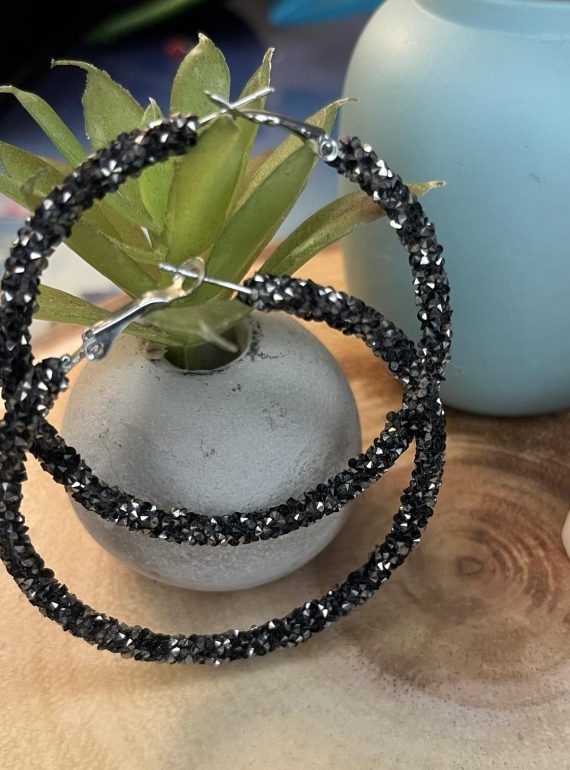 ✨ UShine.gr: Statement σκουλαρίκια κρίκοι με μαύρες κρυστάλλινες λεπτομέρειες No 1383