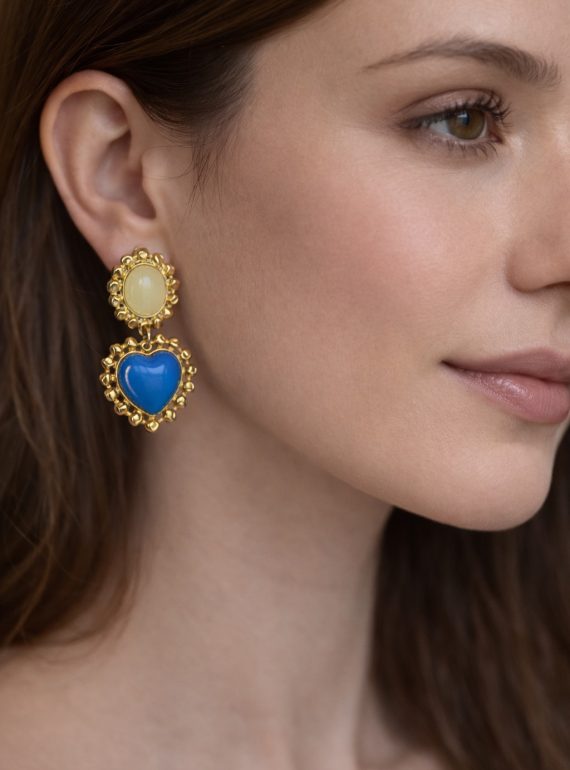 ✨ UShine.gr: Χειροποίητα statement σκουλαρίκια καρδιά με διπλή πέτρα (μπλε & ivory) No 1388