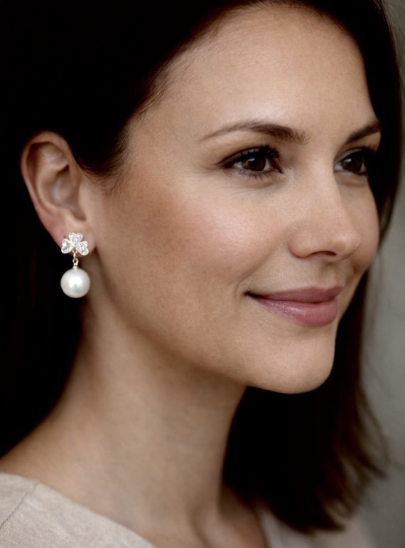 ✨ UShine.gr: Ατσάλινα σκουλαρίκια με τριφύλλι & πέρλα (ασημί) No 1392