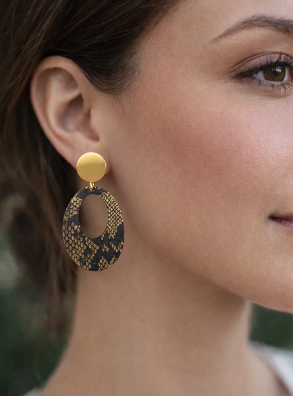 ✨ UShine.gr: Ατσάλινα σκουλαρίκια οβάλ Snake Print (μαύρο & χρυσό) No 1395