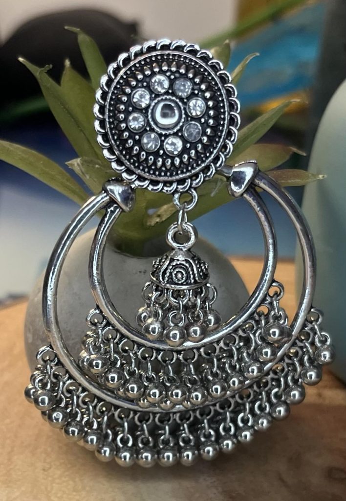 ✨ UShine.gr: Ατσάλινα σκουλαρίκια boho πολυεπίπεδα με ανάγλυφο μοτίφ (ασημί) No 1404