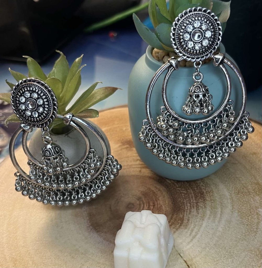 ✨ UShine.gr: Ατσάλινα σκουλαρίκια boho πολυεπίπεδα με ανάγλυφο μοτίφ (ασημί) No 1404