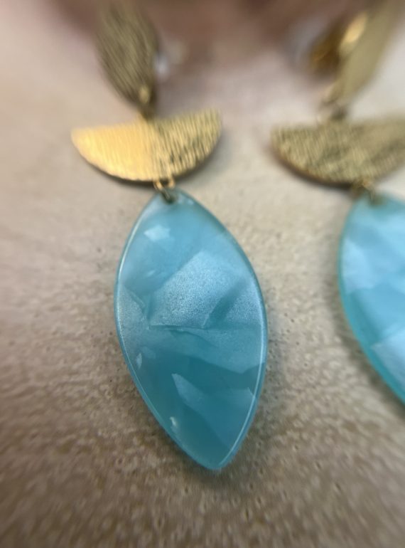 ✨ UShine.gr: Ατσάλινα σκουλαρίκια γεωμετρικά με τιρκουάζ πέτρα & χρυσή υφή No 1406