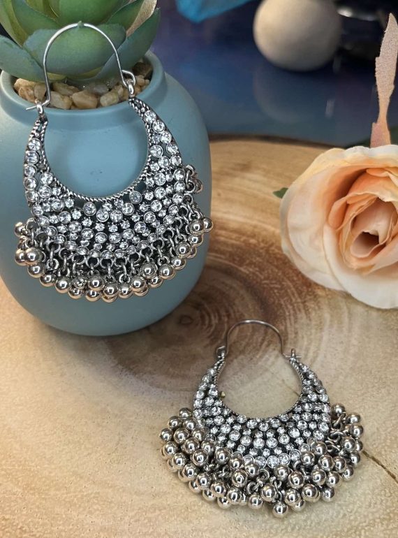 ✨ UShine.gr: Ατσάλινα σκουλαρίκια boho crescent με κρύσταλλα & μεταλλικές μπίλιες (ασημί) No 1407