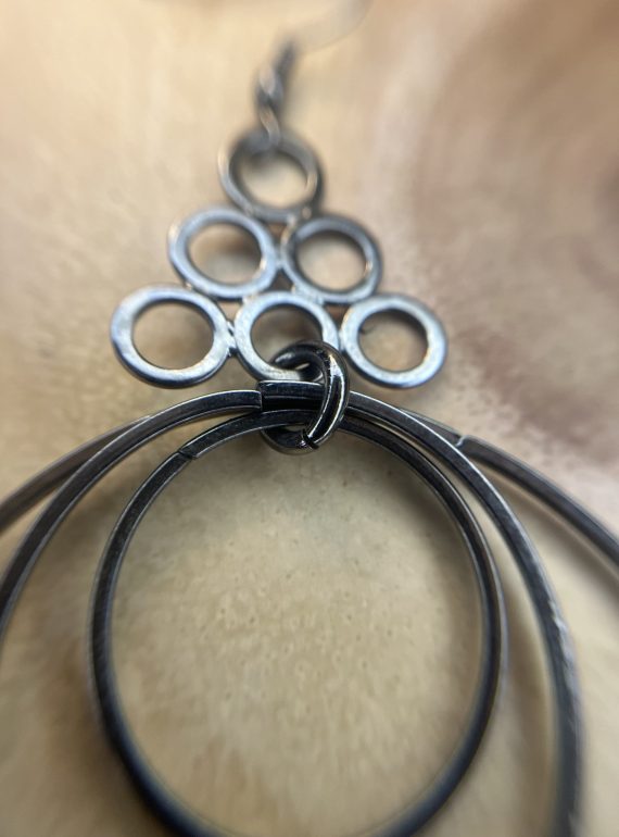 ✨ UShine.gr: Ατσάλινα σκουλαρίκια γεωμετρικά με πολλαπλούς κρίκους (ασημί) No 1410