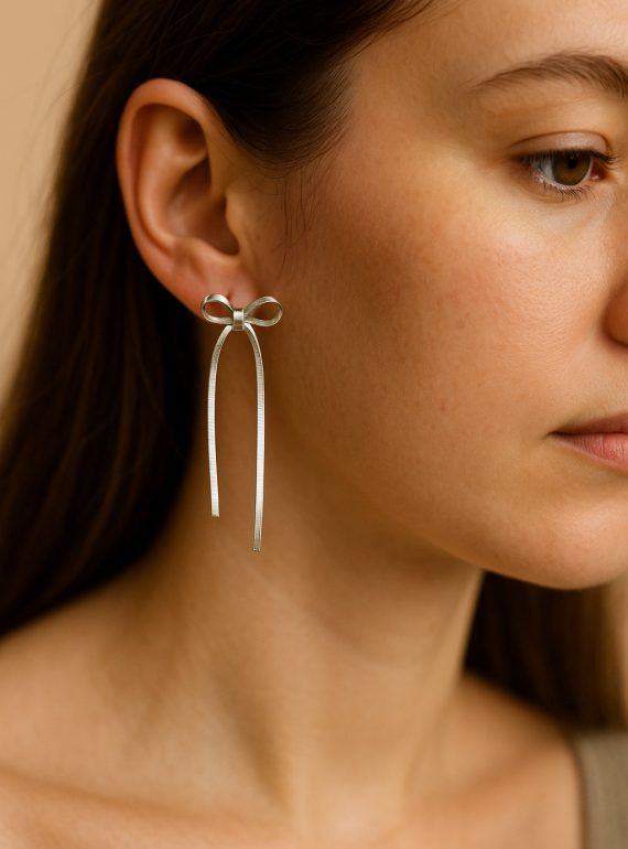 ✨ UShine.gr: Ατσάλινα σκουλαρίκια φιόγκος με μακριές αλυσίδες (ασημί) No 1415