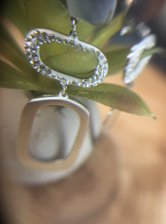 ✨ UShine.gr: Ατσάλινα σκουλαρίκια γεωμετρικά με κρύσταλλα & οβάλ κρίκο (ασημί) No 1417