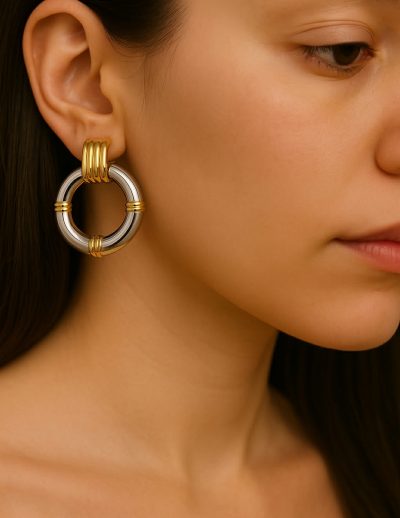 ✨ UShine.gr: Ατσάλινα σκουλαρίκια κρίκοι δίχρωμοι με χρυσές λεπτομέρειες (ασημί & χρυσό) No 1422