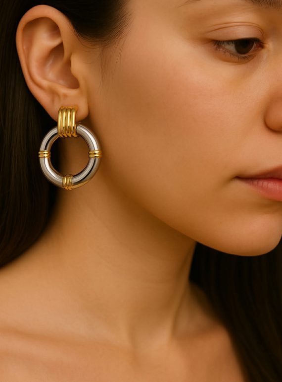 ✨ UShine.gr: Ατσάλινα σκουλαρίκια κρίκοι δίχρωμοι με χρυσές λεπτομέρειες (ασημί & χρυσό) No 1422