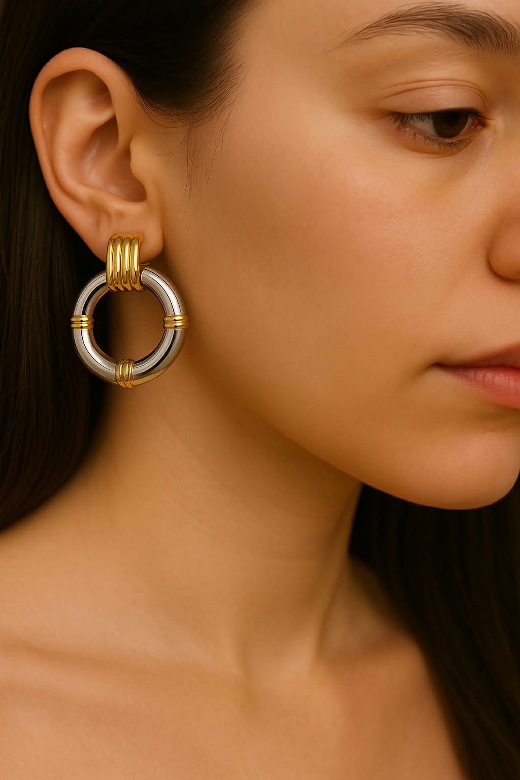 ✨ UShine.gr: Ατσάλινα σκουλαρίκια κρίκοι δίχρωμοι με χρυσές λεπτομέρειες (ασημί & χρυσό) No 1422