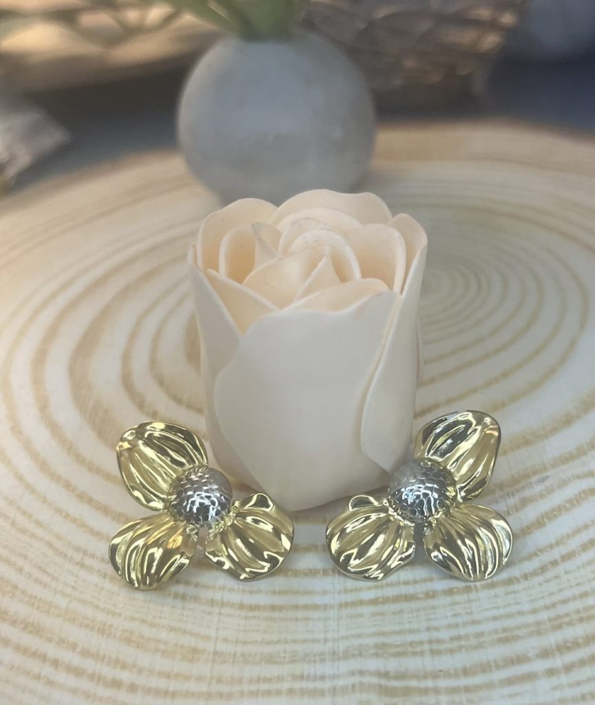 ✨ UShine.gr: Ατσάλινα Σκουλαρίκια Λουλούδι Δίχρωμα (Χρυσό & Ασημί) No 1423