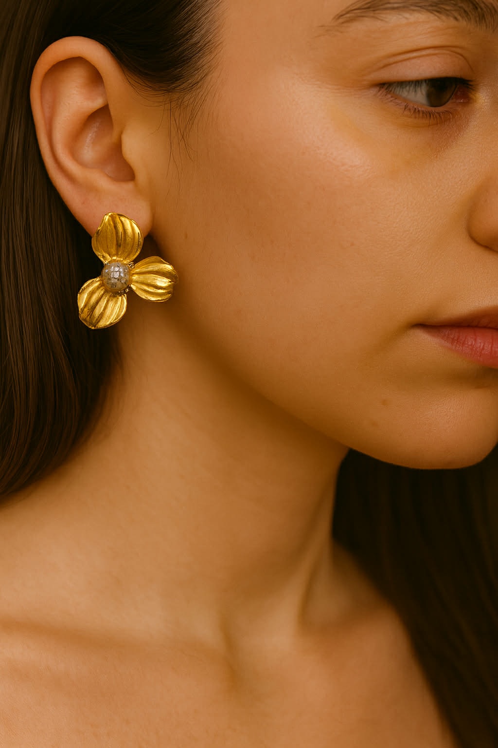 ✨ UShine.gr: Ατσάλινα Σκουλαρίκια Λουλούδι Δίχρωμα (Χρυσό & Ασημί) No 1423