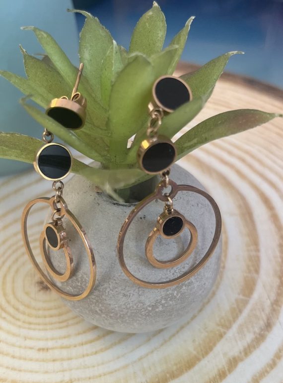 ✨ UShine.gr: Ατσάλινα Μακριά Σκουλαρίκια με Κύκλους & Μαύρες Λεπτομέρειες No 1427