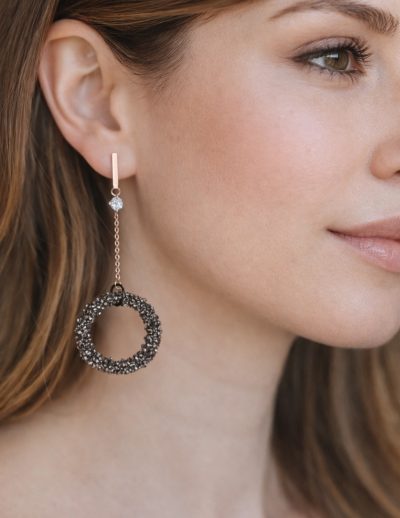 ✨ UShine.gr: Ατσάλινα Μακριά Σκουλαρίκια Κρίκοι με Σκούρα Κρύσταλλα No 1428