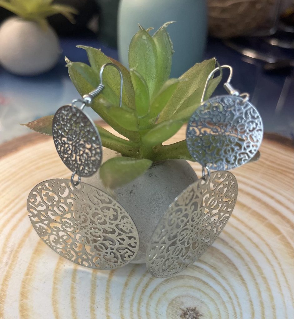 ✨ UShine.gr: Ατσάλινα σκουλαρίκια διπλού κύκλου με φιλιγκράν μοτίβο No 1431