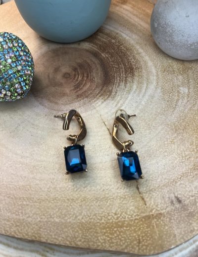 ✨ UShine.gr: Ατσάλινα Σκουλαρίκια με Μπλε Ορθογώνια Πέτρα σε Χρυσή Βάση No 1437
