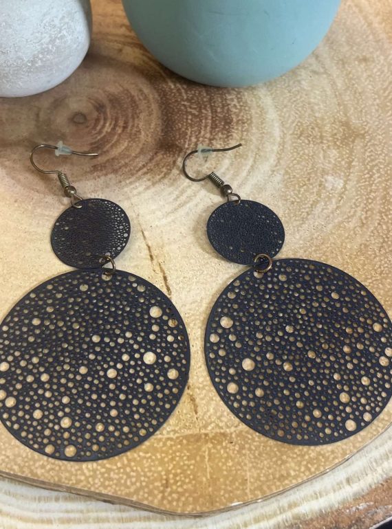 ✨ UShine.gr: Ατσάλινα σκουλαρίκια statement με διάτρητους κύκλους σε μπλε απόχρωση No 1439