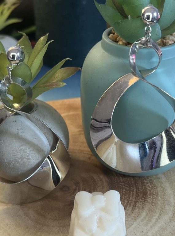 ✨ UShine.gr: Ατσάλινα σκουλαρίκια με αφηρημένο κυματιστό σχέδιο No 1442