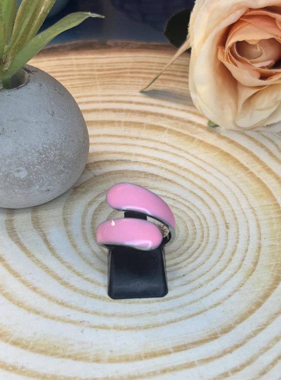 ✨ UShine.gr: Ατσάλινο δαχτυλίδι διπλής καμπύλης με ροζ σμάλτο No 1445