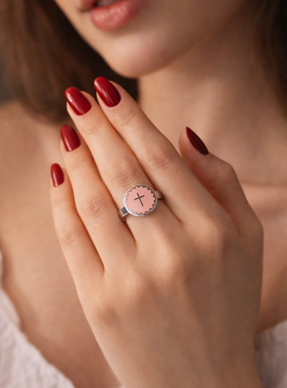 ✨ UShine.gr:Ατσάλινο Δαχτυλίδι με Ροζ Σμάλτο & Σταυρό No 1446