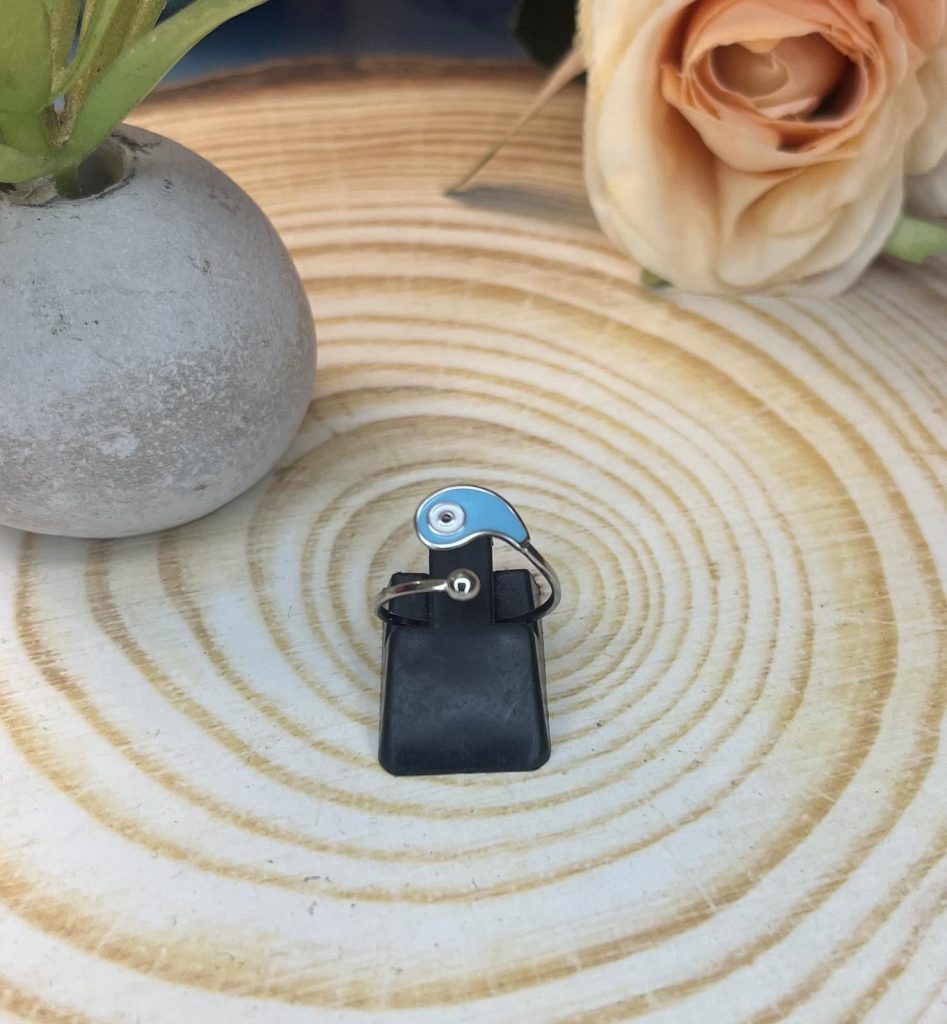 ✨ UShine.gr: Ατσάλινο δαχτυλίδι με γαλάζιο μάτι No 1449