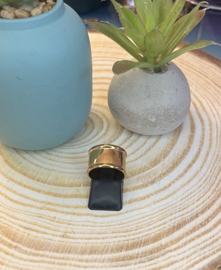 ✨ UShine.gr: Ατσάλινο δαχτυλίδι φαρδιάς γραμμής σε χρυσό τόνο No 1456