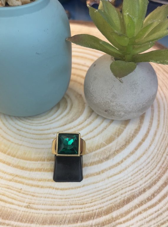 ✨ UShine.gr: Ατσάλινο δαχτυλίδι square με πράσινη πέτρα No 1458